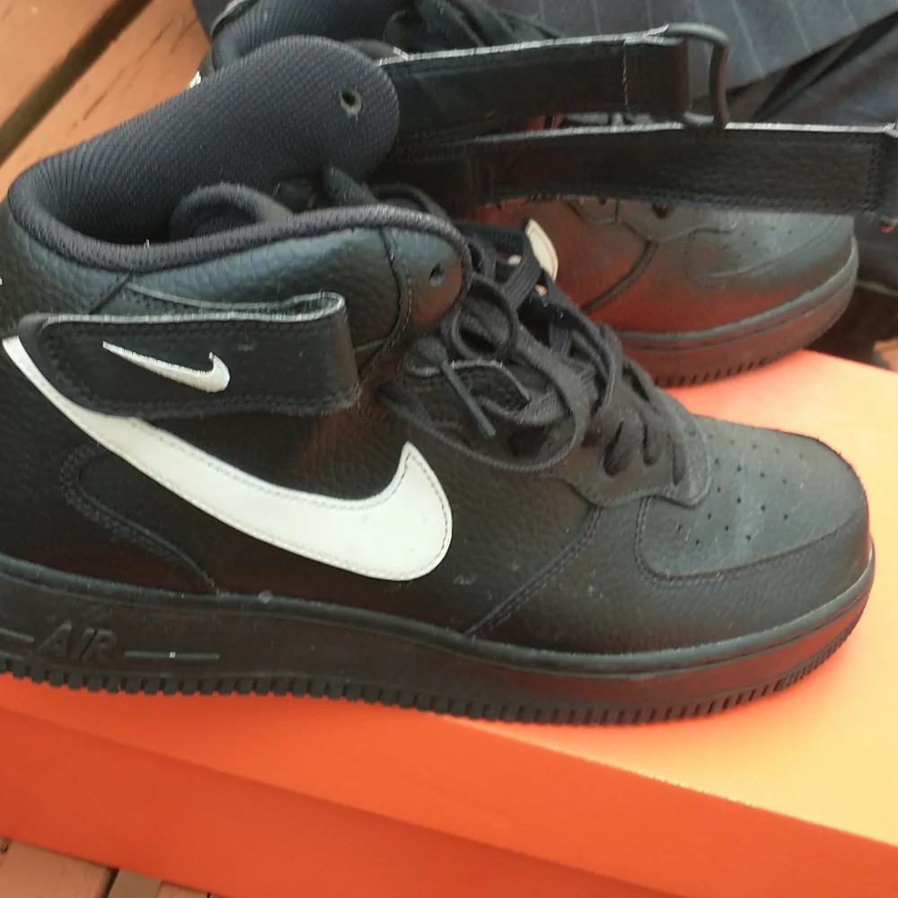 Unisex Nike Air Force 1 - Picture 2 of 9
